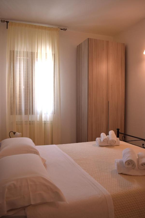 Le Mimose Bed and Breakfast Pulsano Exteriör bild